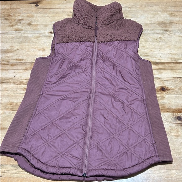 prAna Fleece Quilted Full Zip Vest M - Picture 11 of 11